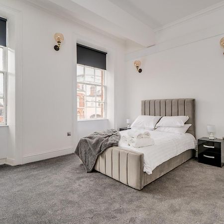 Town House Apartments ويكفيلد الغرفة الصورة