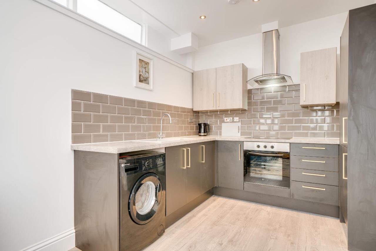 Town House Apartments ويكفيلد المظهر الخارجي الصورة