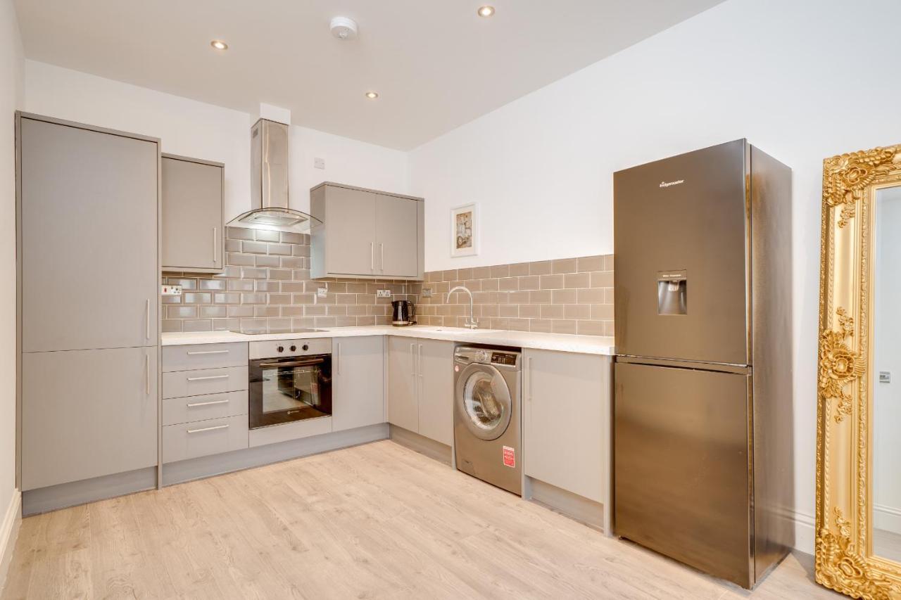 Town House Apartments ويكفيلد المظهر الخارجي الصورة