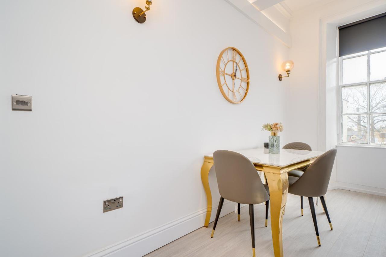 Town House Apartments ويكفيلد المظهر الخارجي الصورة